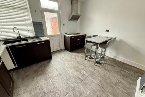Kitchen (2)