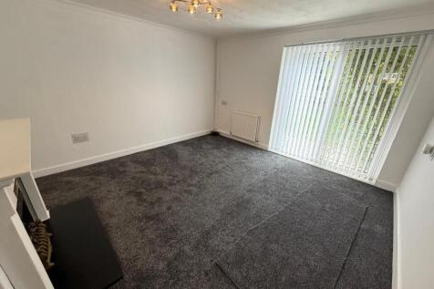 17 Nidd Drive Lounge 1