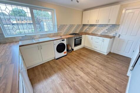 17 Nidd Drive Kitchen 2