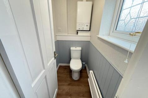 17 Nidd Drive WC