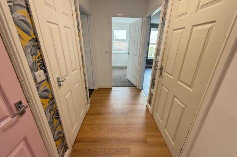 18 Luxaa Apartment Hall