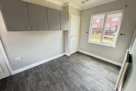 5 Springfields Kitchen Two
