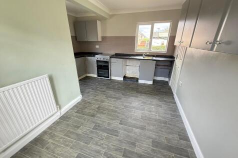 5 Springfields Kitchen 2