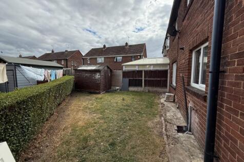 5 Springfields Rear Garden
