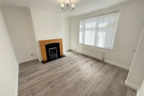 Living room (2)