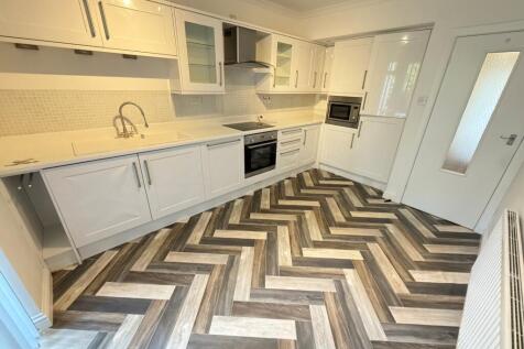 Kitchen (2)