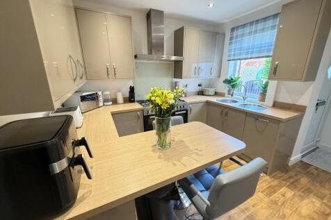 Kitchen (2)