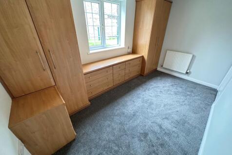 Bedroom 2(2)