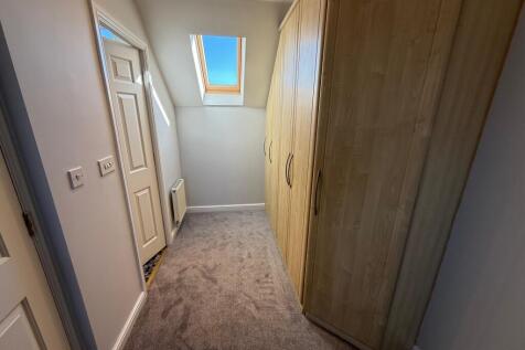 18 Riverside Court  Bedroom One 2