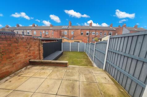 original-396B144D-B980-45E2-A44E-E6F49B8F862D