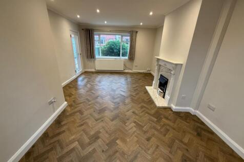 2 Jubilee Road Lounge