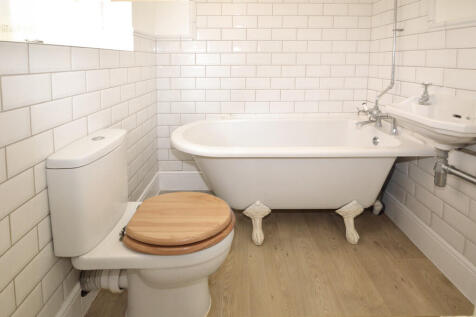 Bathroom1-2