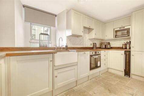 Fitted Kitchen