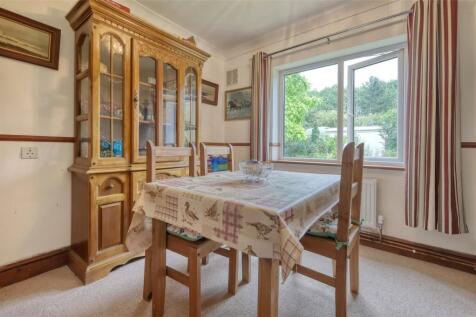 Bed 3/Dining Room