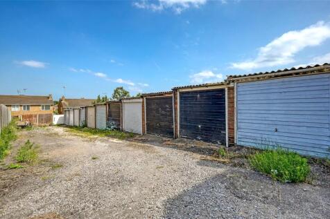 Garage In Block