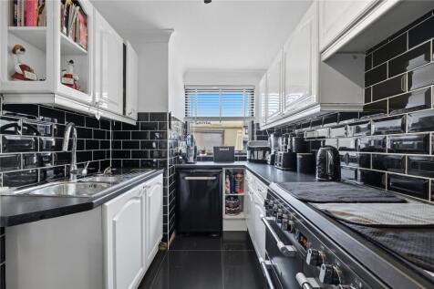 Fitted Kitchen