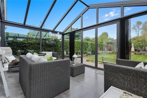Modern Conservatory