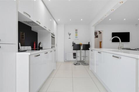 Fitted Kitchen