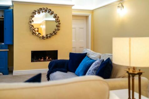 Hacheston Lodge -...