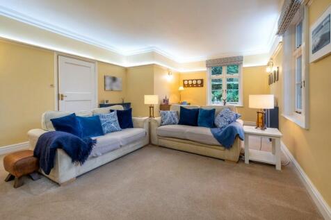 Hacheston Lodge -...