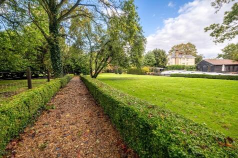 Hacheston Lodge -...