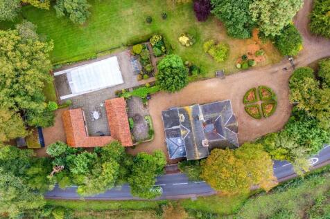 Hacheston Lodge -...