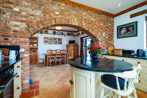 Mill Farm Barn-16