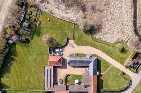 Mill Farm Barn-rr...