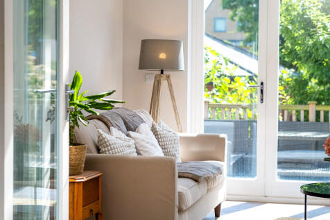 11 Belgrove Place...