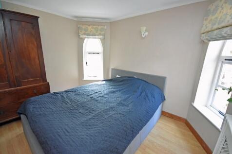 Main bed