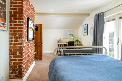 4 St Johns St-30
