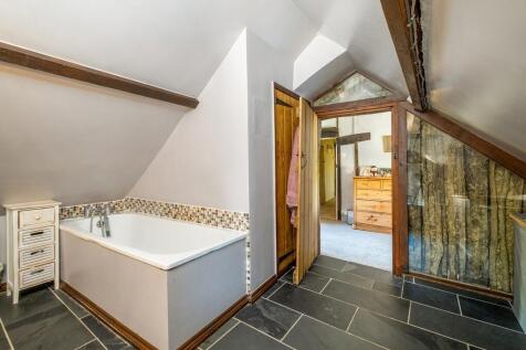 Browns Farmhouse-...