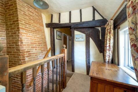 Browns Farmhouse-...