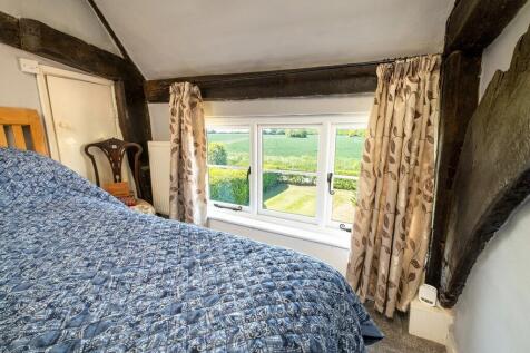 Browns Farmhouse-...