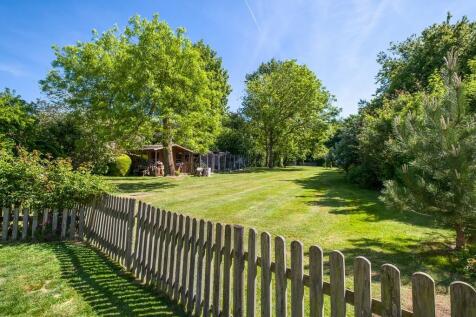 Browns Farmhouse-...