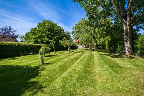Browns Farmhouse-...