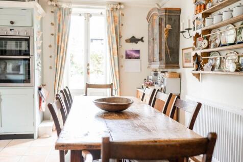 TheOldManor-Kitch...
