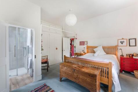 TheOldManor-Bed2 ...