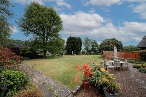TheOldManor-Exter...