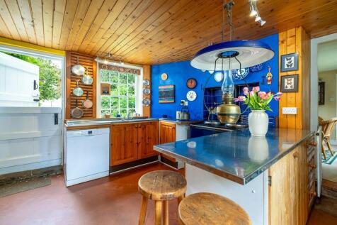 Brook House-14