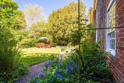 Brook House-57
