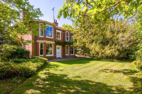 Brook House-3