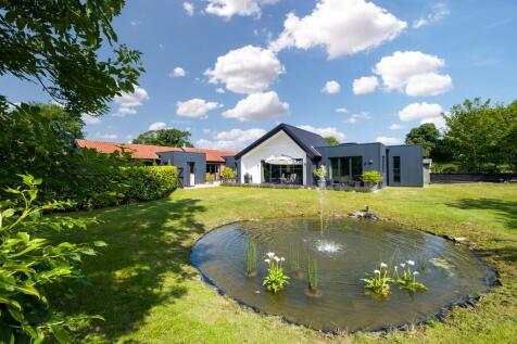 Bullrush Barn-8