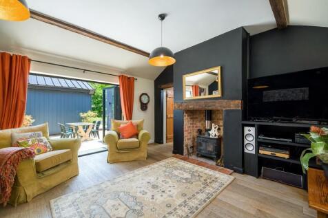 Bullrush Barn-20