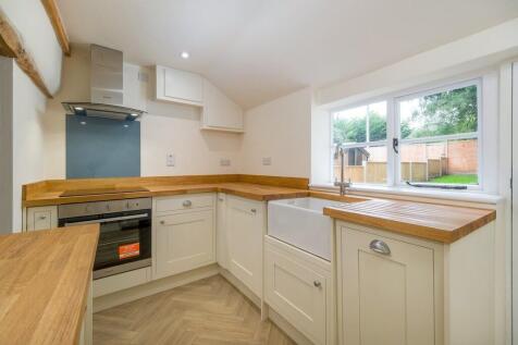 Velrose Cottage-1...