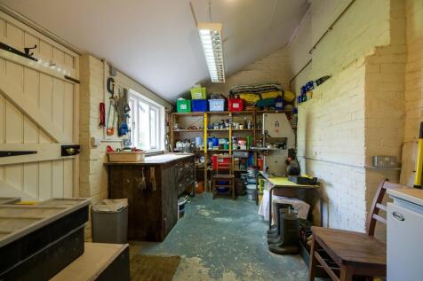 Gate Farm House-4...