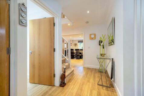 Byfield House-8