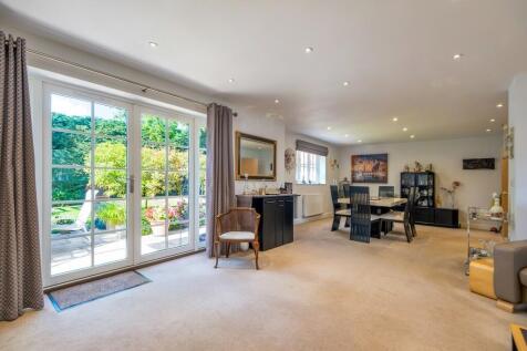 Byfield House-19