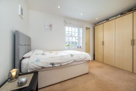 Byfield House-33