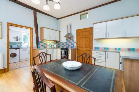 Ivy House Barn -3...